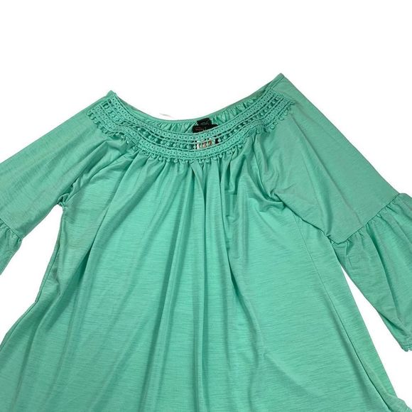 Win Win Women’s Sz XL crochet neckline tunic 3/4 bell sleeve Stretchy top - Picture 2 of 9